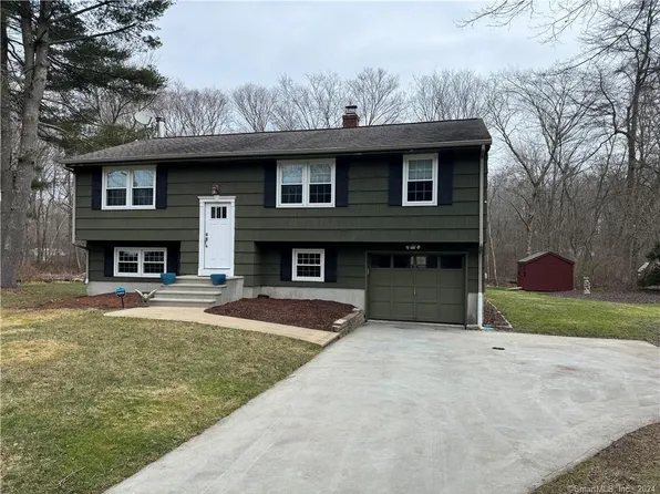 33 South Cobblers Court, East Lyme, CT 06357