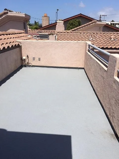 3959 Riviera Dr — Photo 2