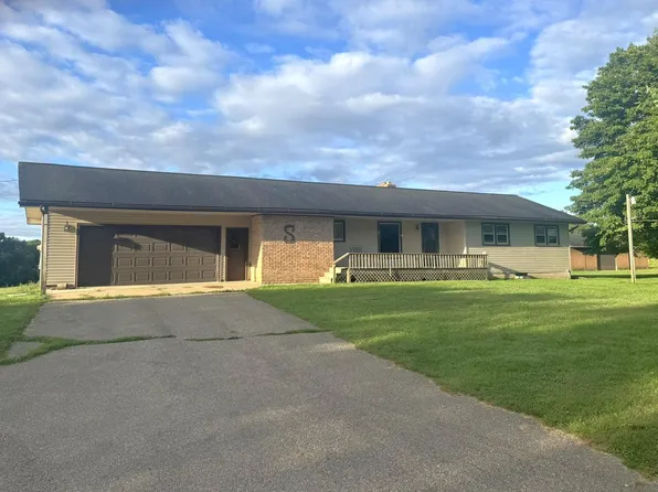 10122 E Jones Rd, Bellevue, MI 49021