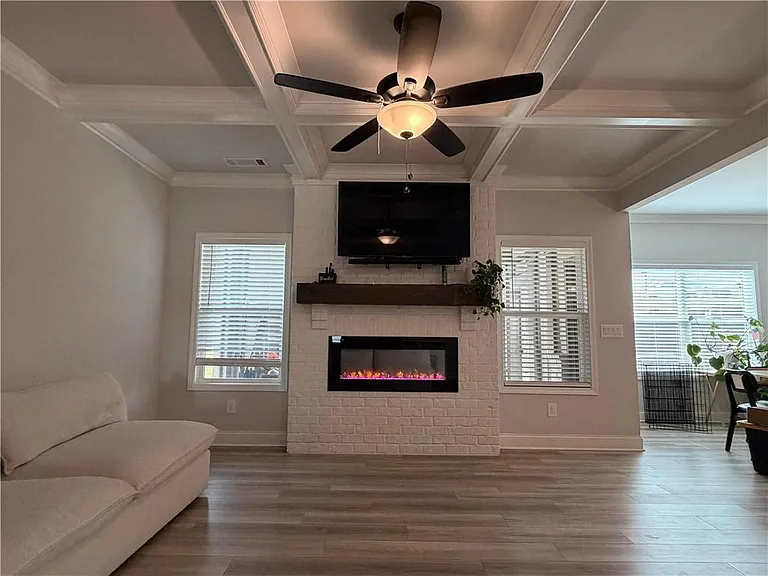 289 Ryston Way — Photo 5