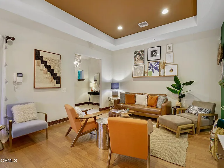 475 Cypress Ave — Photo 9