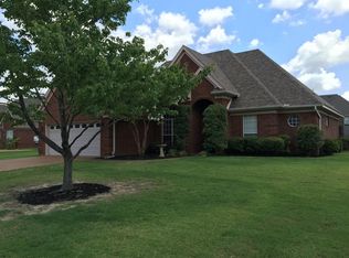 1114 Deer Creek Dr, Hernando, MS 38632