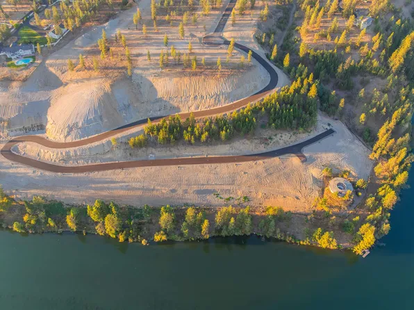 208 Shoreline Way, Nine Mile Falls, WA 99026