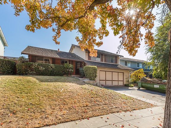 2nd image of 5523 Bigoak Dr