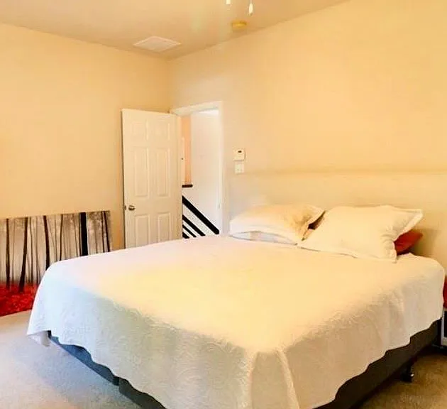 135 S Spinning Wheel Cir — Photo 3