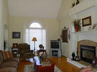 11408 Wilmar Dr, Liberty, MO 64068