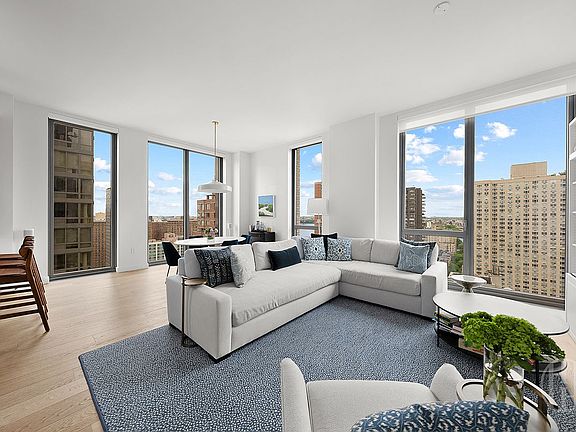 2nd image of 360 E 89th St #22A