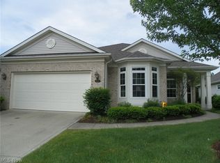 15337 Chestnut Oak Ln, Strongsville, OH 44149