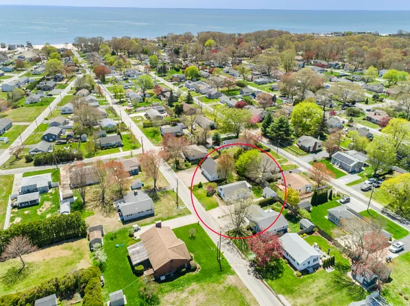 23 Columbus Avenue, Old Lyme, CT 06371