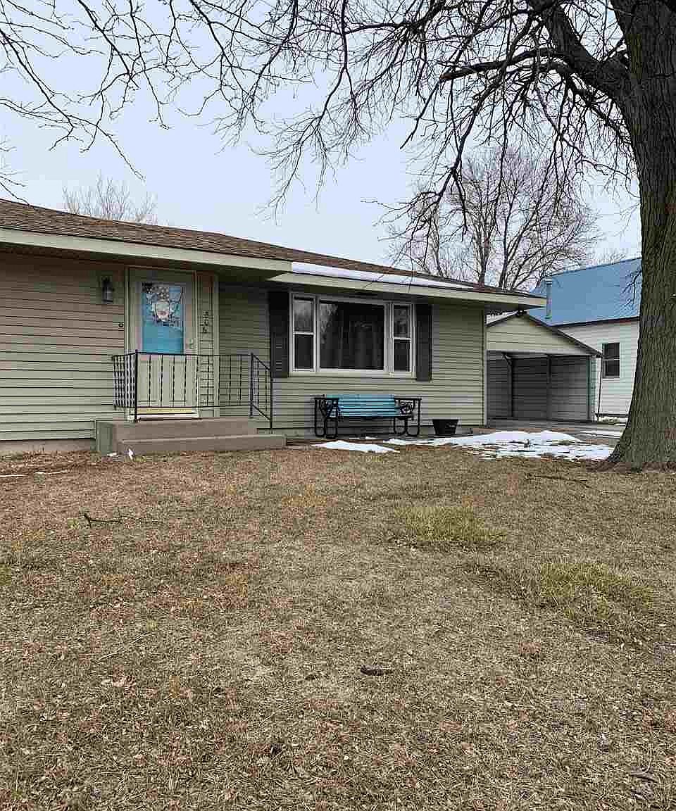 606 E 10th St, Cozad, NE 69130 | Zillow