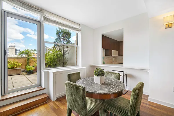 Sold by Compass | media 6