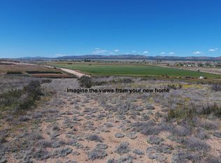 25050 Big Springs Ranch Rd, Paulden, AZ 86334