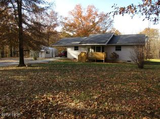 8181 Benton Field Rd, Benton, IL 62812