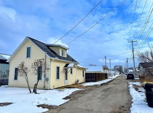314 E McLeod St, Prairie Du Chien, WI 53821
