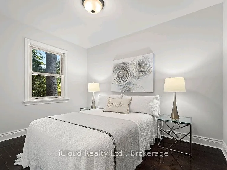 37 Collinson Blvd — Photo 4