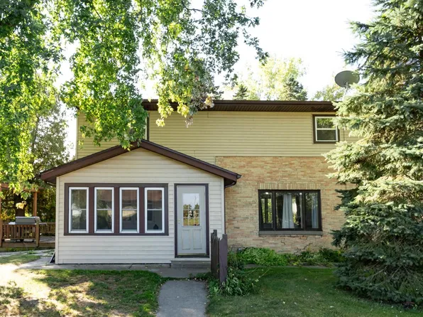 3305 South 15th STREET, Manitowoc, WI 54220