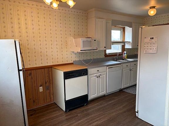 5th image of 4970 Florist Rd NW