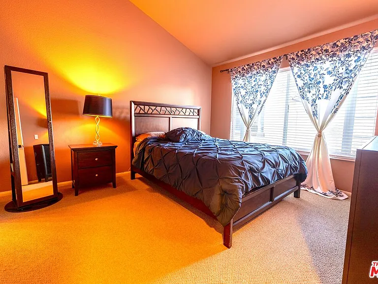 4600 Don Lorenzo Dr #4 — Photo 10