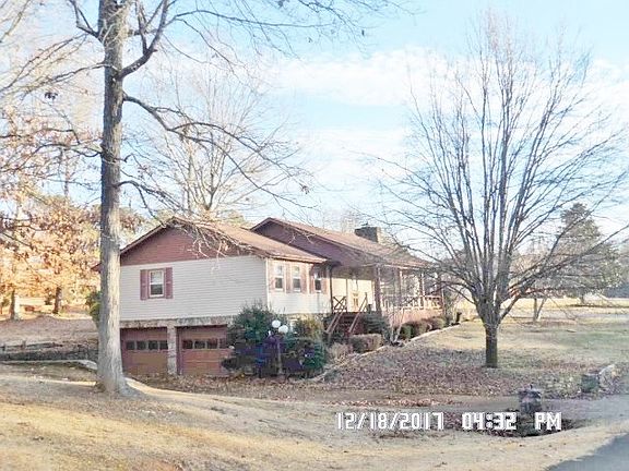 3rd image of 105 Dianna Dr