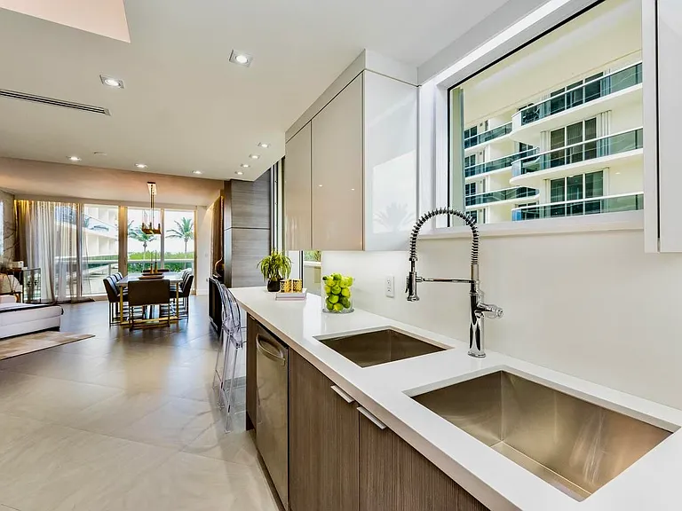 9595 Collins Ave #2F — Photo 17