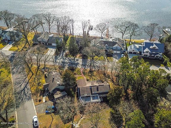 5th image of 54 Cranmoor Dr