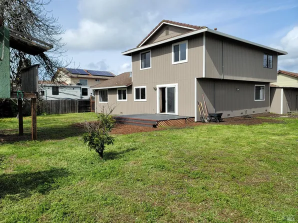 205 Rushmore Avenue, Petaluma, CA 94954