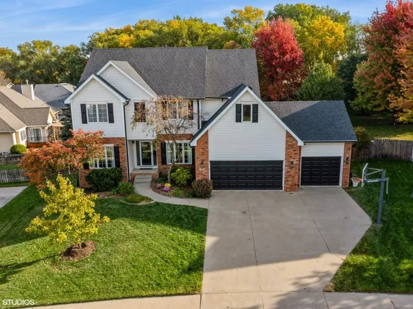 1095 SE Brentwood Dr, Waukee, IA 50263