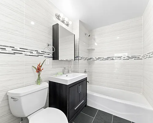 Rented by Compass | media 42