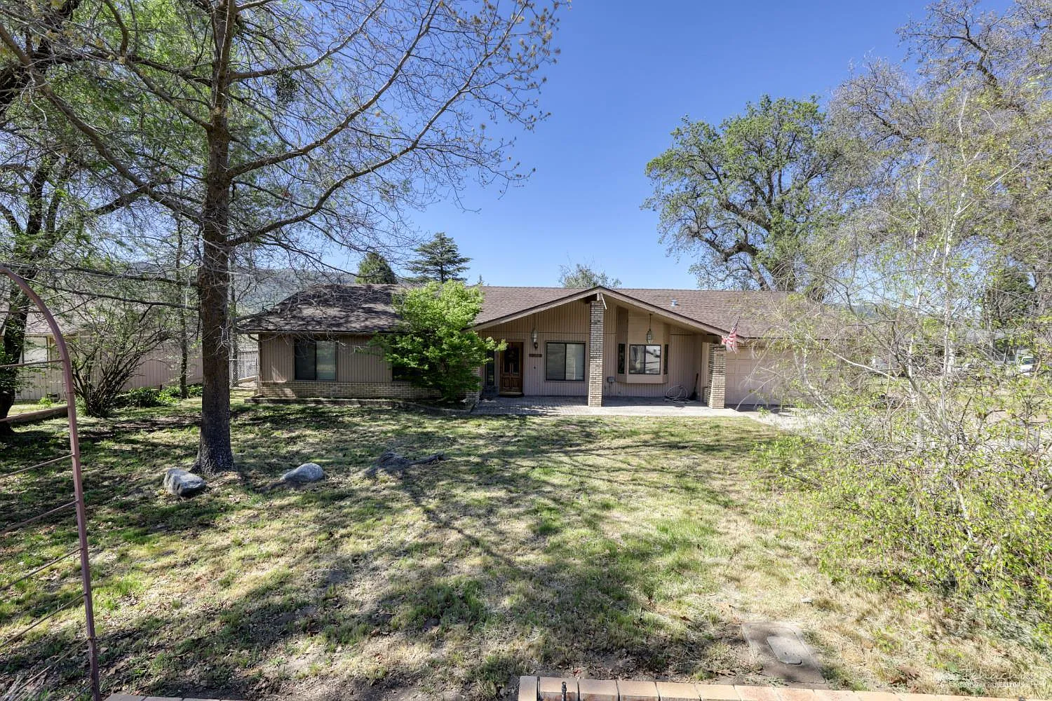 28220 Black Gold Way photo 1