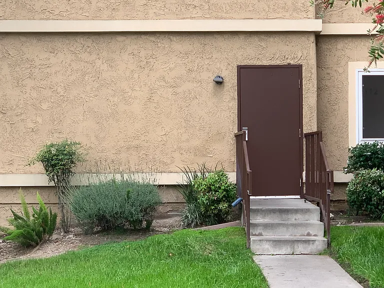 3220 Altura Ave #213 — Photo 24