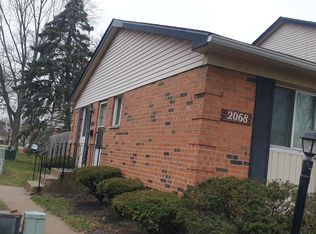 2068 Lioncrest Dr, Park Forest, IL
