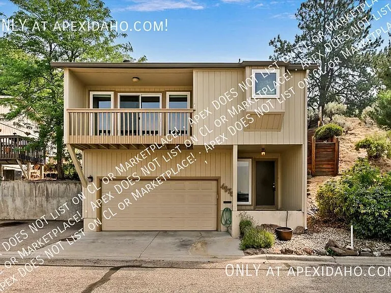 4870 N Wildrye Dr — Photo 1
