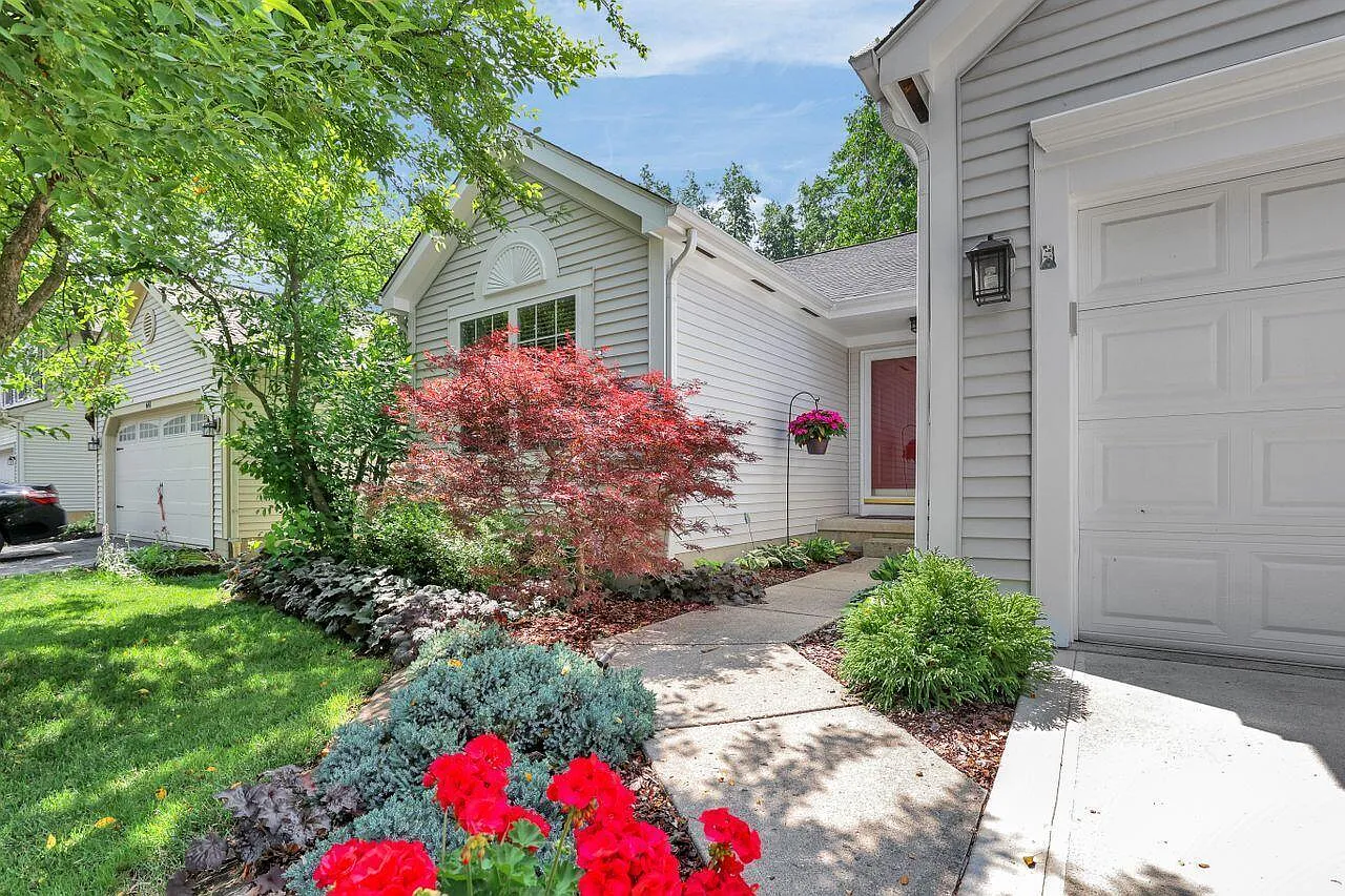 633 Arden St photo 1