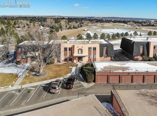 2949 Mesa Rd APT C, Colorado Springs, CO 80904