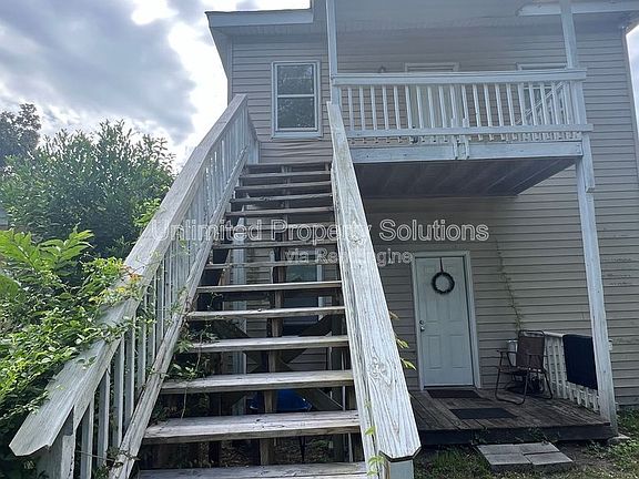 3rd image of 214 S 13th St #B