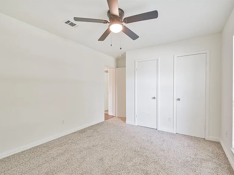 9719 Halkirk St — Photo 22