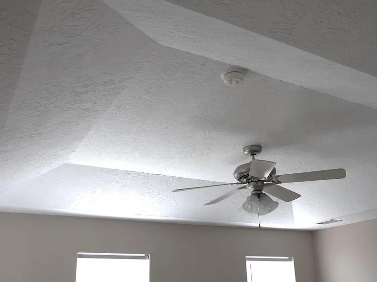 1192 Carriage Dr — Photo 16