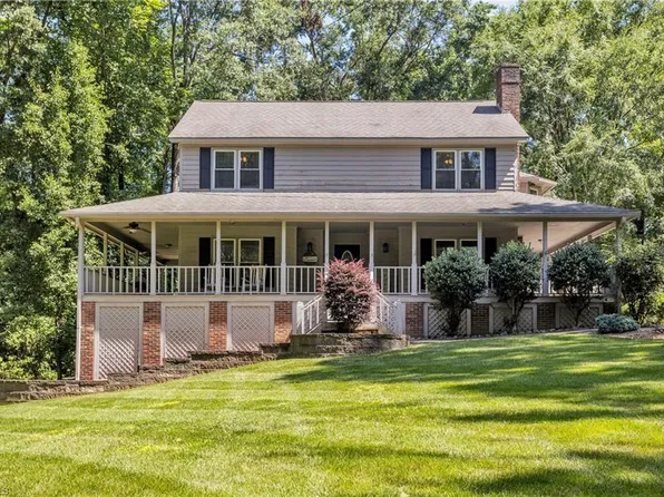 408 Camelot Dr, Salisbury, NC 28144