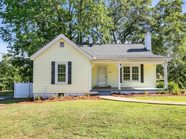 820 Chick Springs Rd, Taylors, SC 29687