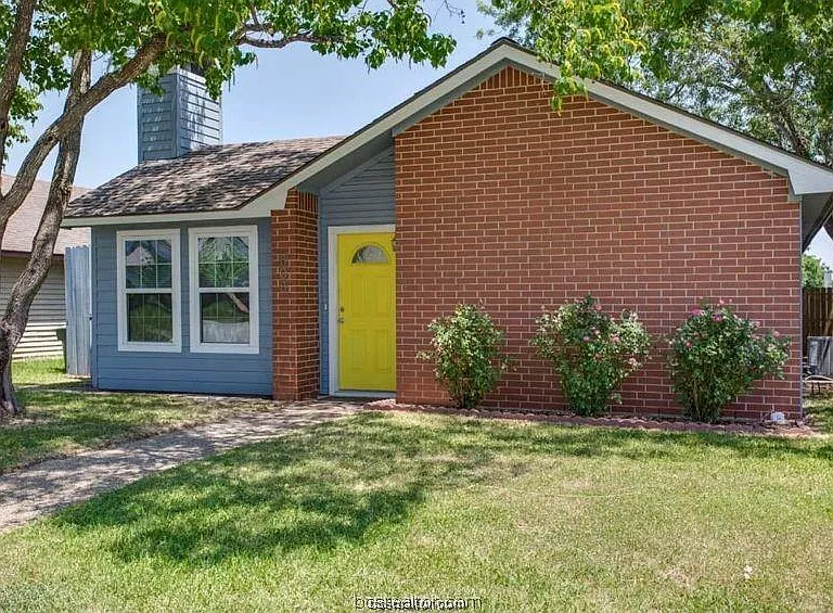 808 Kalanchoe Ct — Photo 1