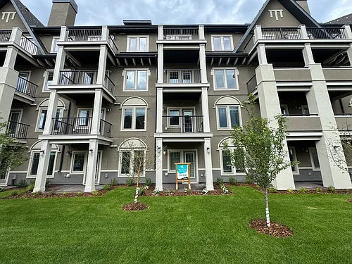 140 Mahogany St S #106 Photo 1