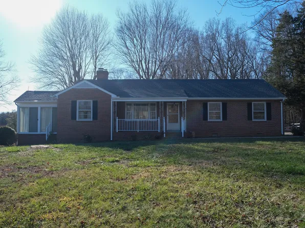 1509 Broad Street Rd, Oilville, VA 23129