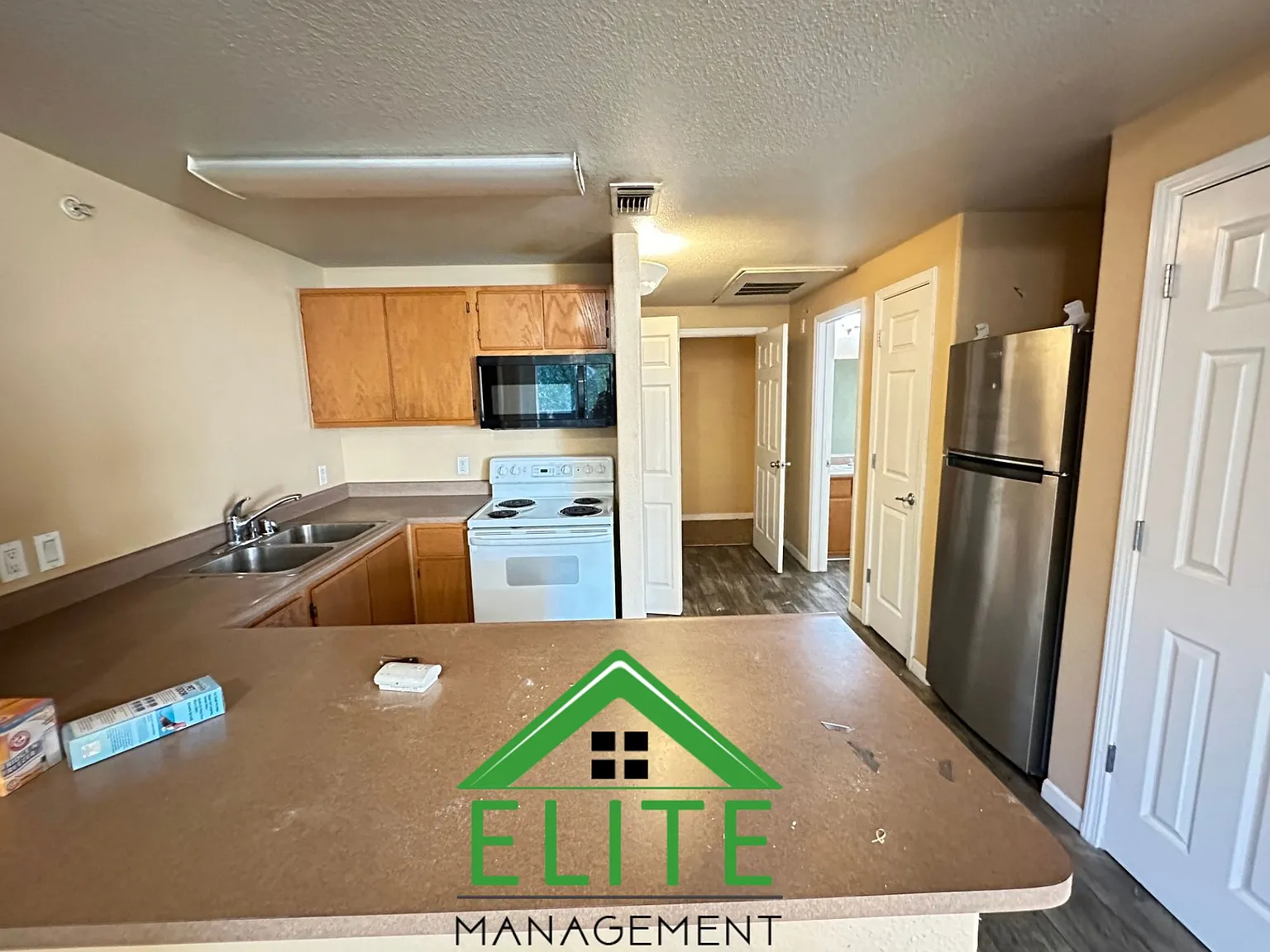 2 bed, 800 sqft, $1,950 — Photo 3