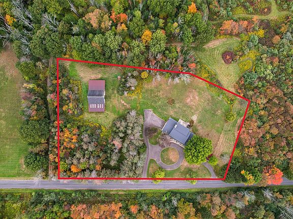 4th image of 67 W Hill Rd