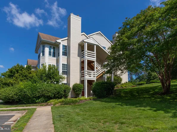 4505 Hazeltine Ct APT E, Alexandria, VA 22312