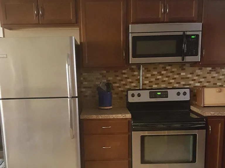 809 Epsilon St #FURNISHED — Photo 3