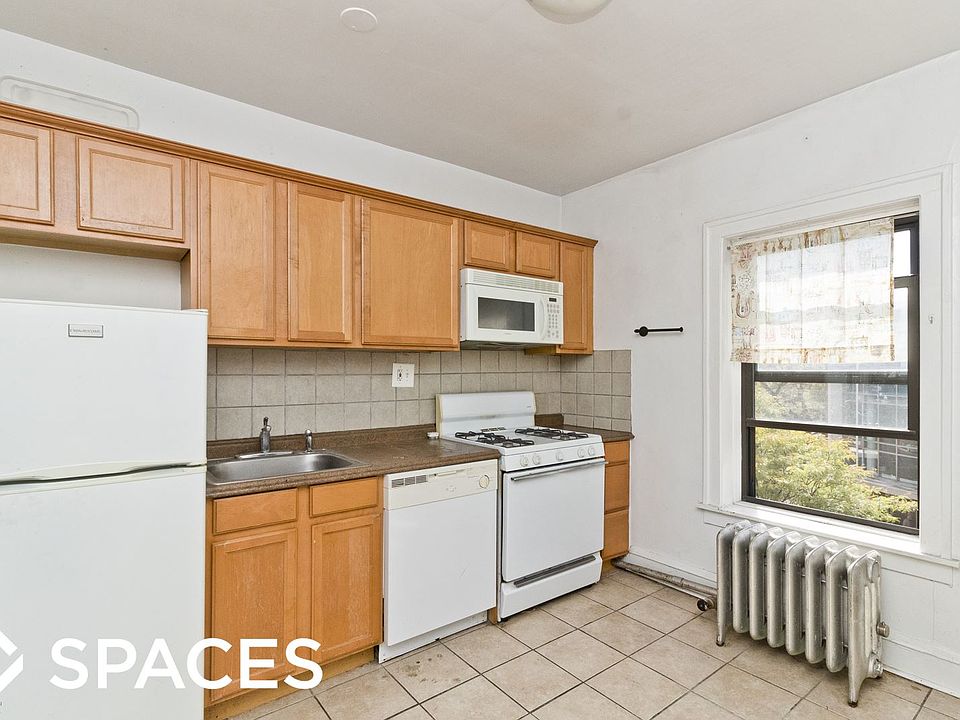 1st image of 1000 W Belden Ave #1002-303