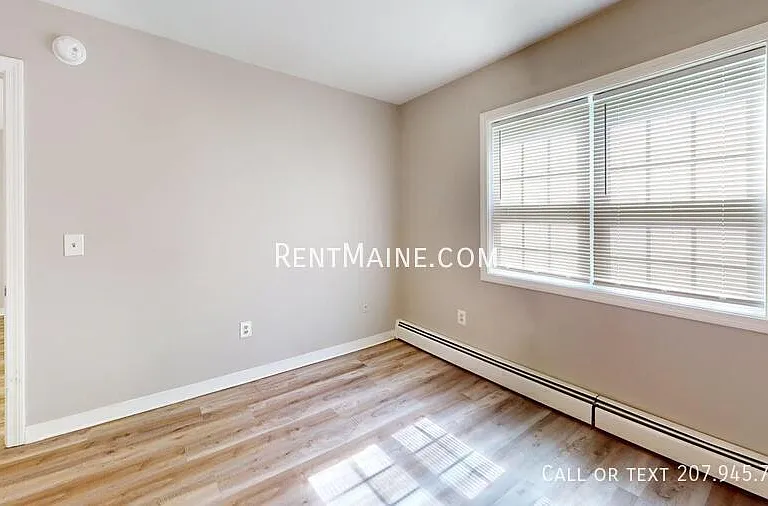 46 Baker St #4 — Photo 3
