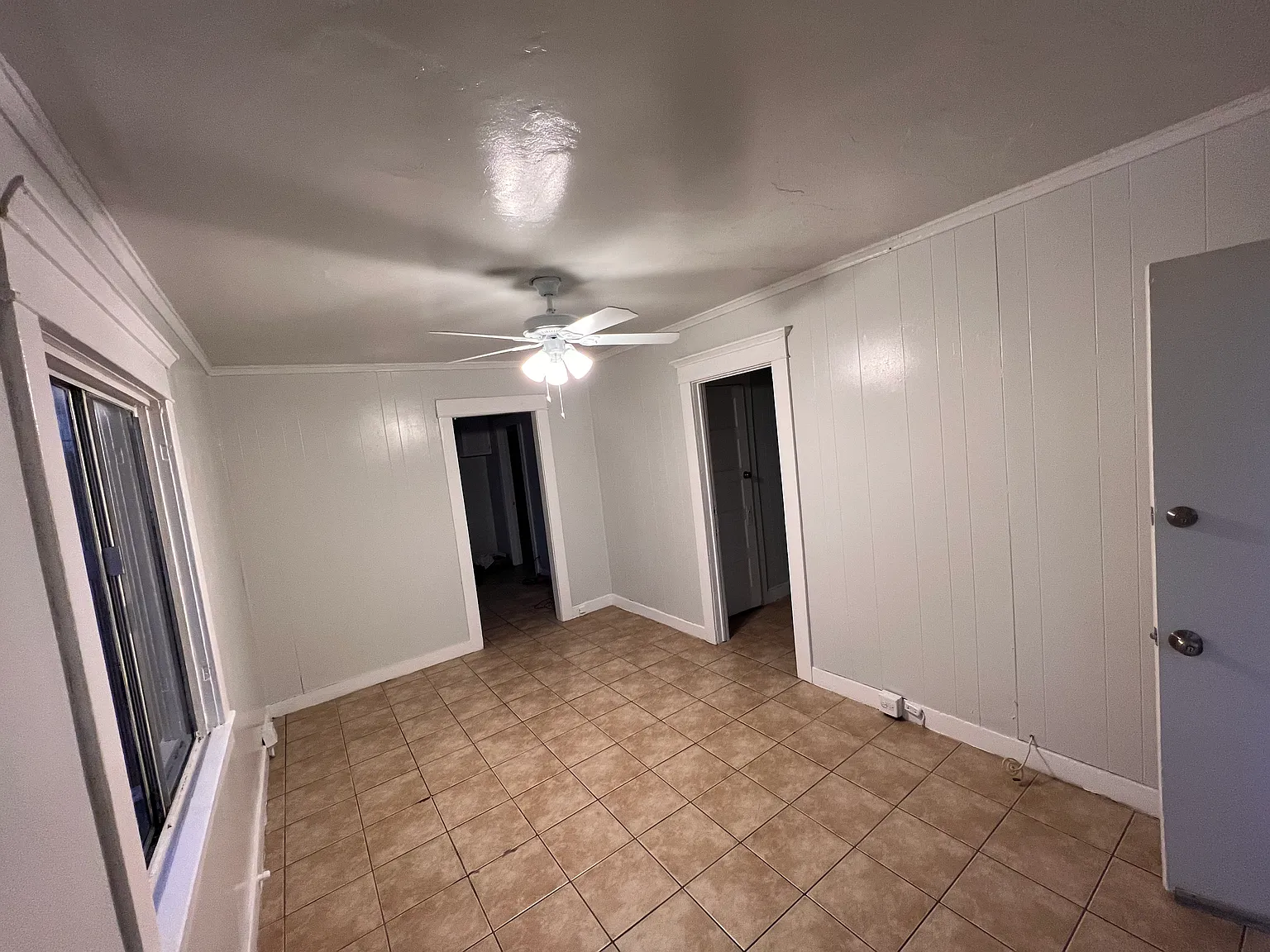 2 bed, 700 sqft, $1,800 — Photo 3
