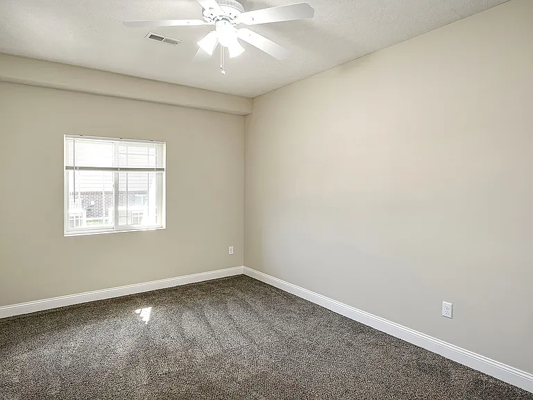 Oak Pointe — Photo 11
